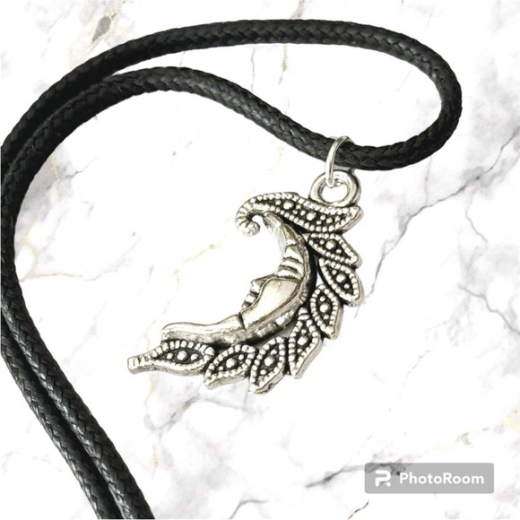 5 For $25💫Alternative Silver Crescent Moon Pendant - Picture 5 of 5